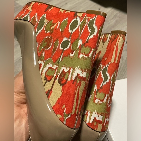 Steve Madden Vintage Women’s 10 size Hight Heels NWT - Picture 2 of 11